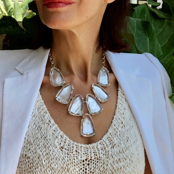 Kendra Scott Jewelry - ⭐️Kendra Scott ⭐️Harlow statement necklace